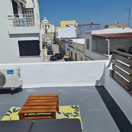 Different House Holidays Fuzeta Exterior photo